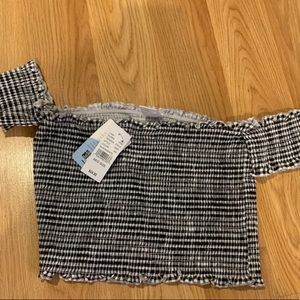 Pacsun off shoulder crop top